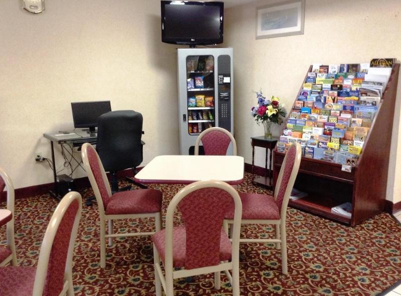 Quality Inn Sawyer Экстерьер фото